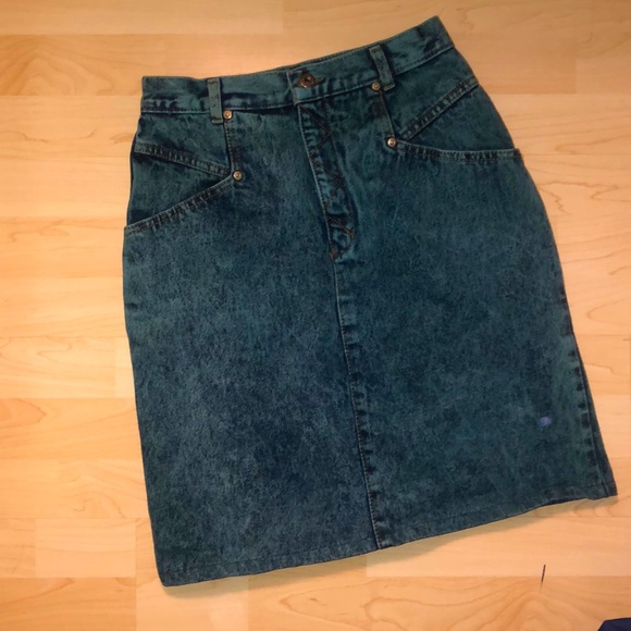 Vintage high waisted jean skirt - Picture 1 of 2